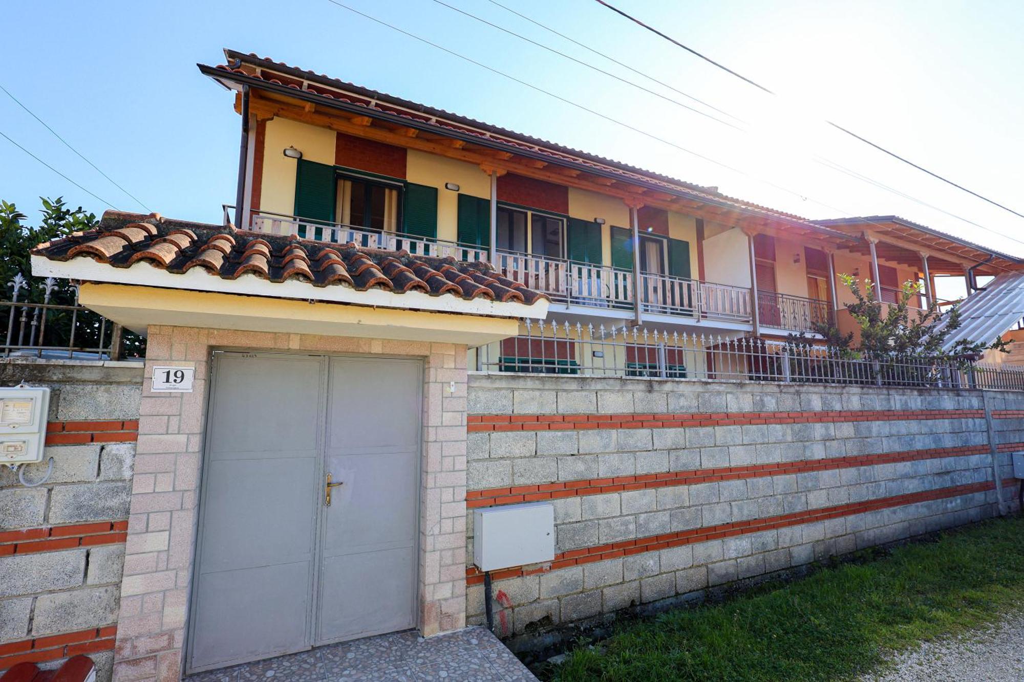 Bed and Breakfast Casa La Pieve Berat Exterior foto